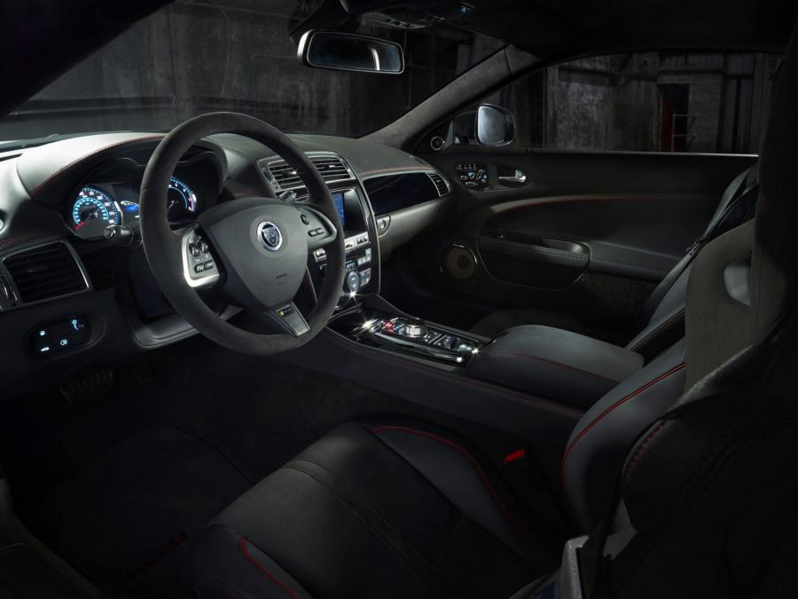  Jaguar XKR-S GT 2013 года  (фото 2 из 26)